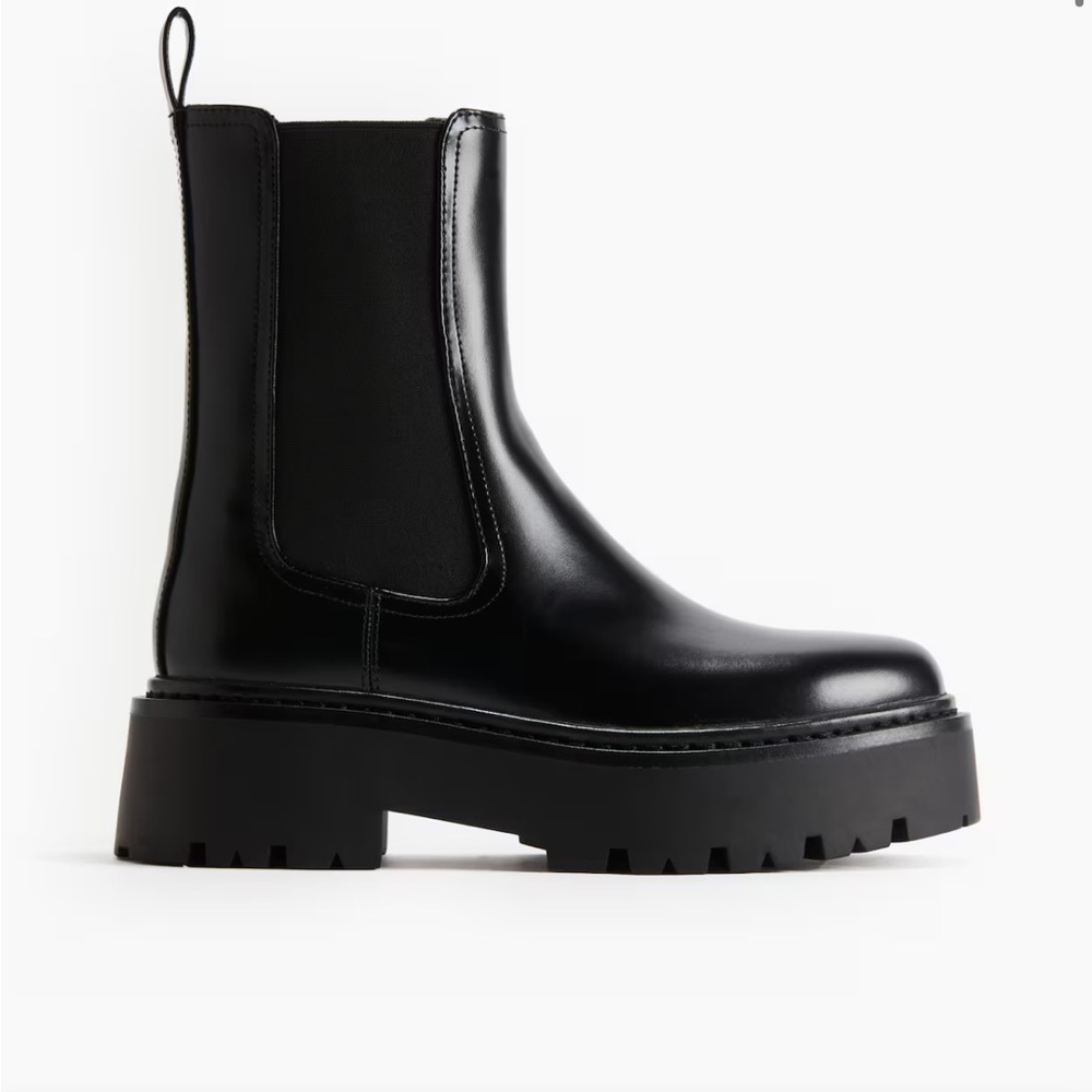 H&M Chunky Chelsea Boots